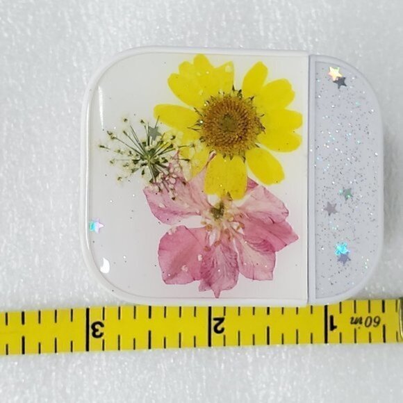 Real Flower AirPod Case 2 Yellow & Pink - Picture 5 of 6